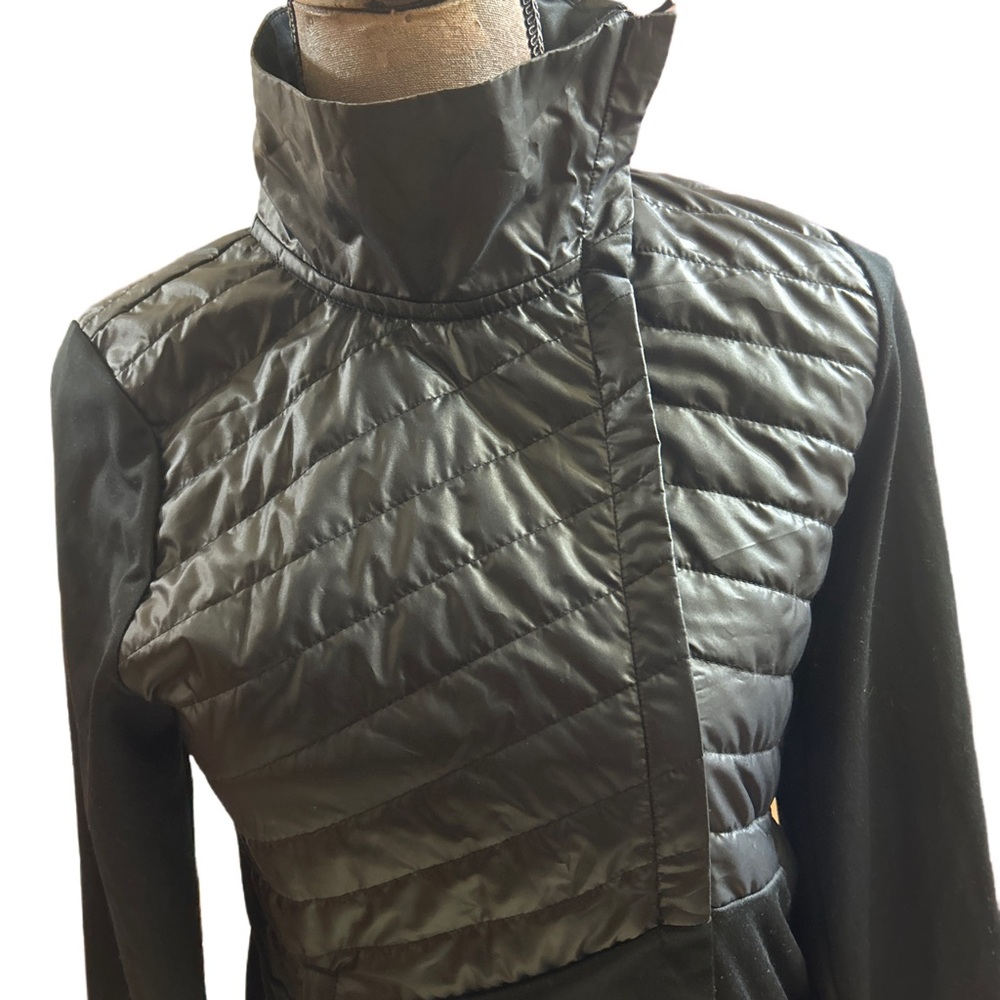 Nike Women's Black Quilted Jacket - Picture 3 of 8